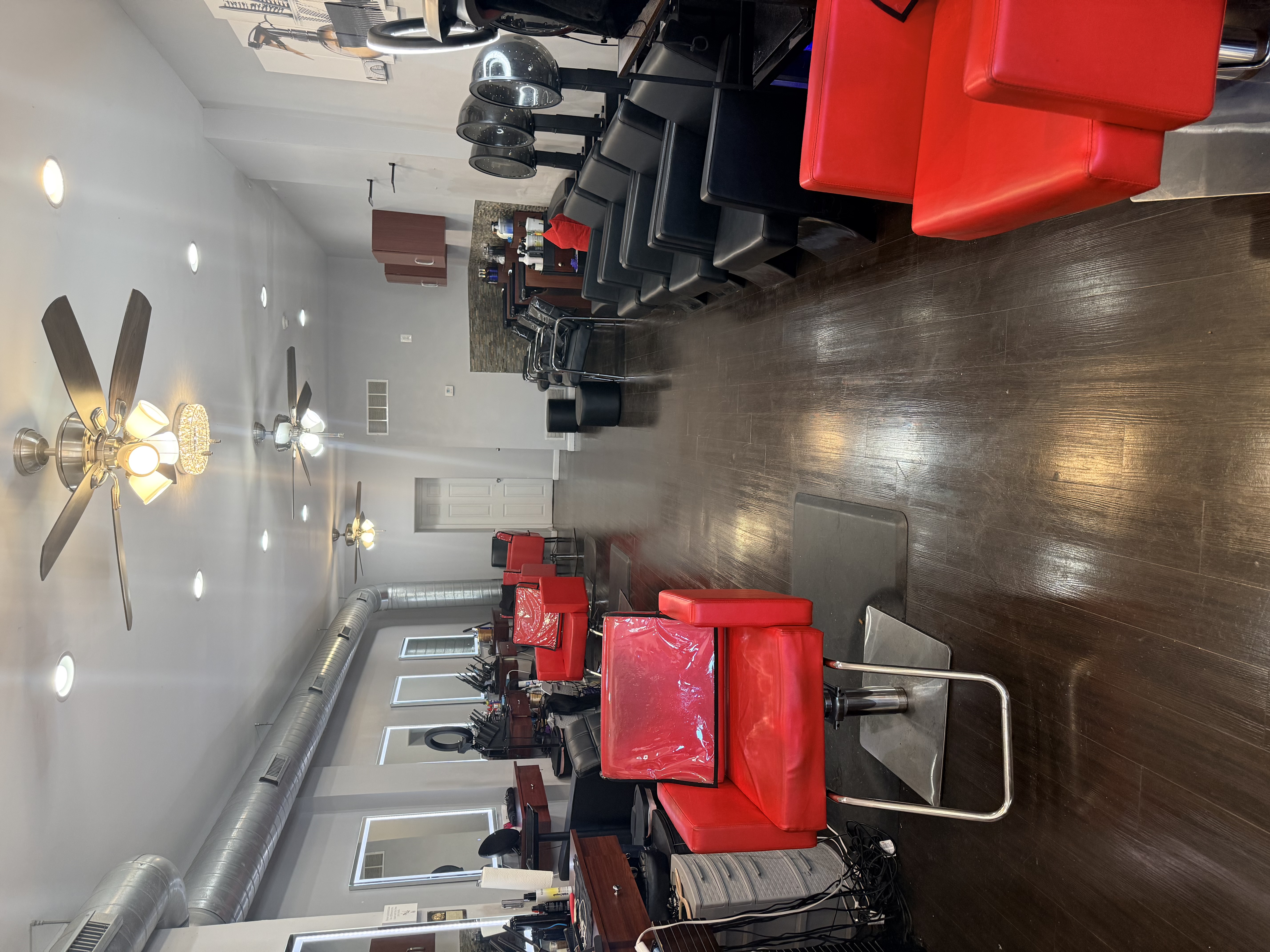 A bright member salon floor